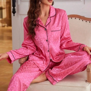 Ensemble Pyjama 2 Pièces en Satin Jacquard - Motif Léopard