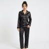 Ensemble pyjama classique en satin