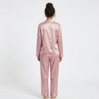 Ensemble pyjama classique en satin